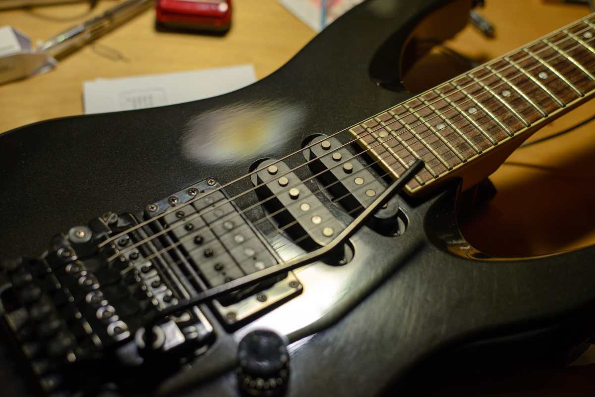 Single Coil Neck, Middle and Humbucking Bridge (HSS) Pickups