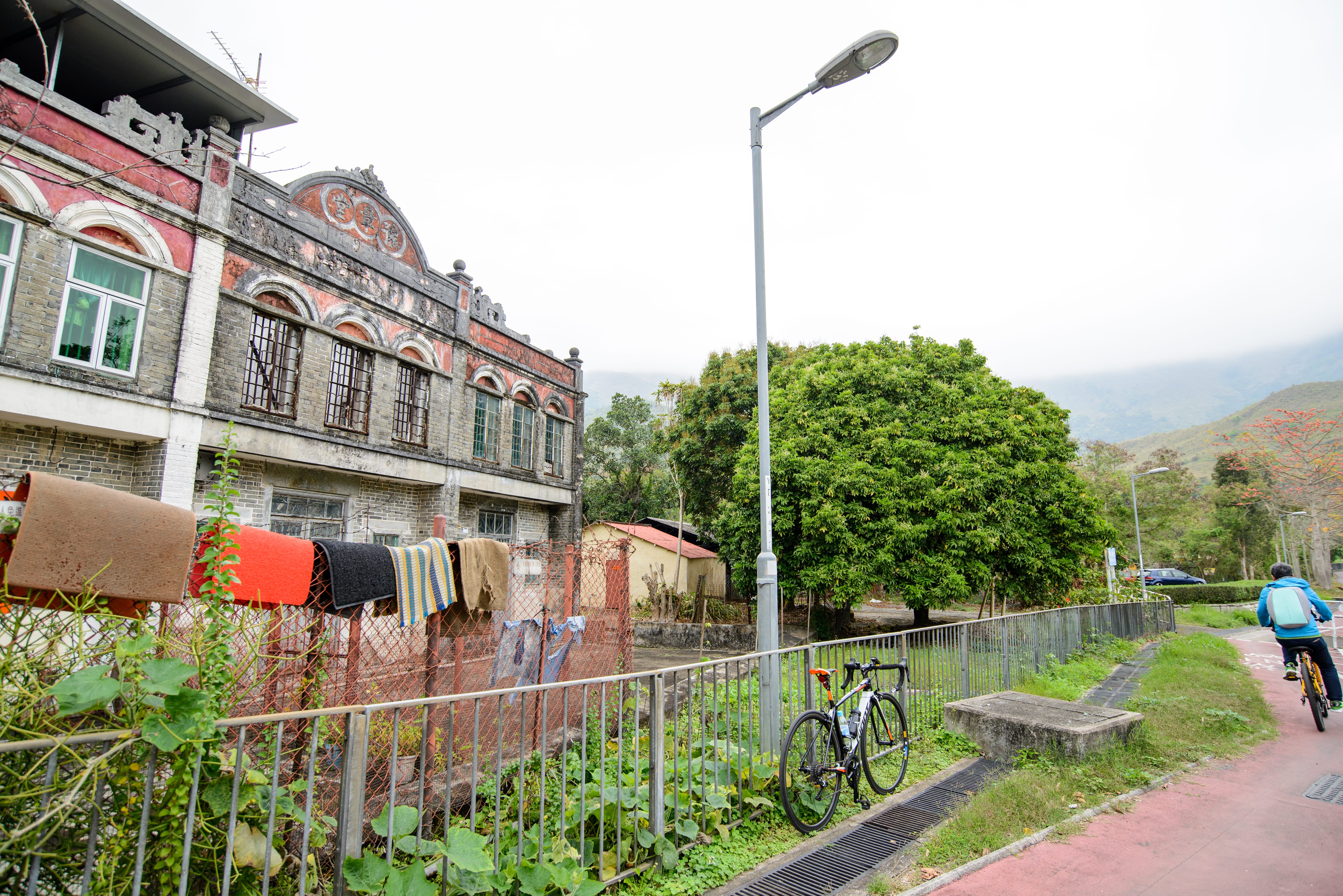 Yu Cheung Tong (豫章堂) opposite to Law Ancestral Hall - built in 1936