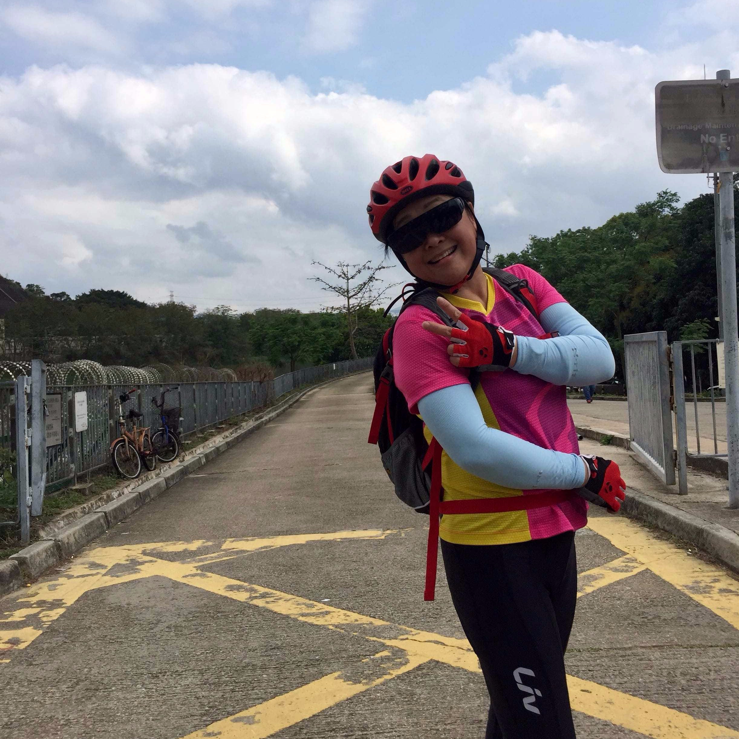 Sweet lady & lovely pose