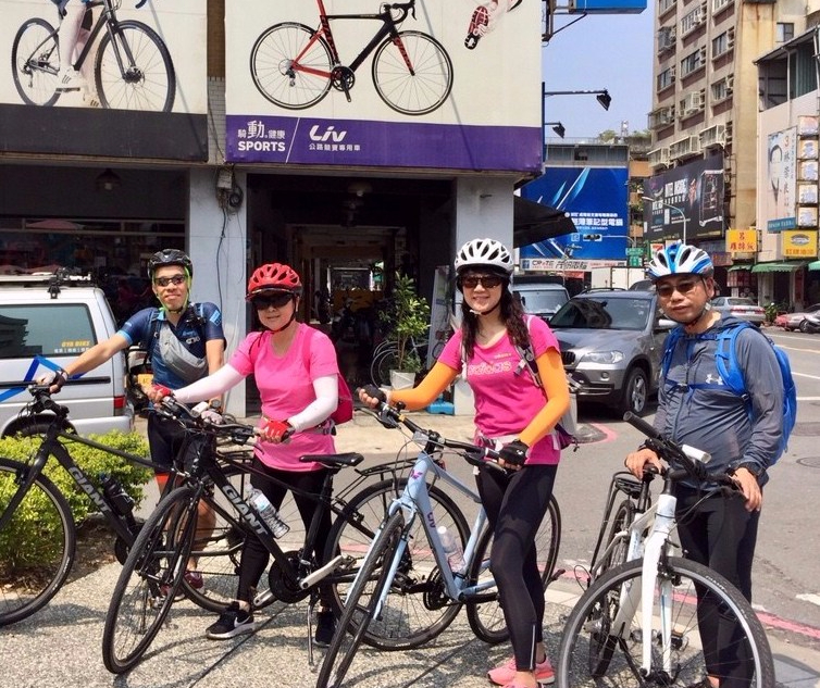 Ready for the cycling trip at Giant Oya Bike Shop, Kaohsiung
