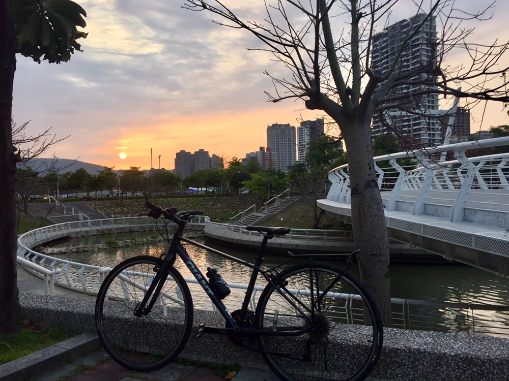 Heart of Love River (愛河之心)