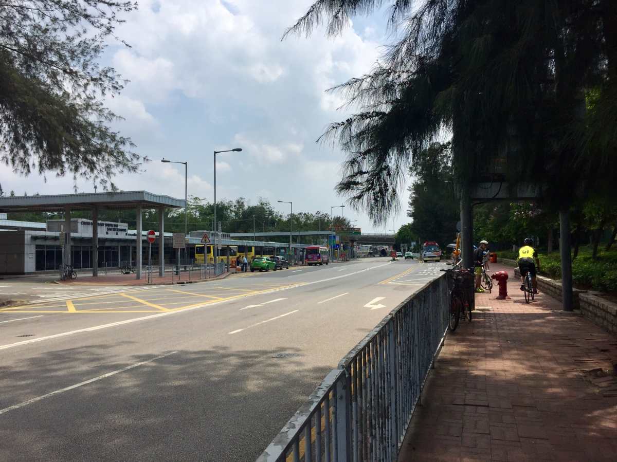 The "Yellow Bus" station at Lok Ma Chau Public Transport Interchange