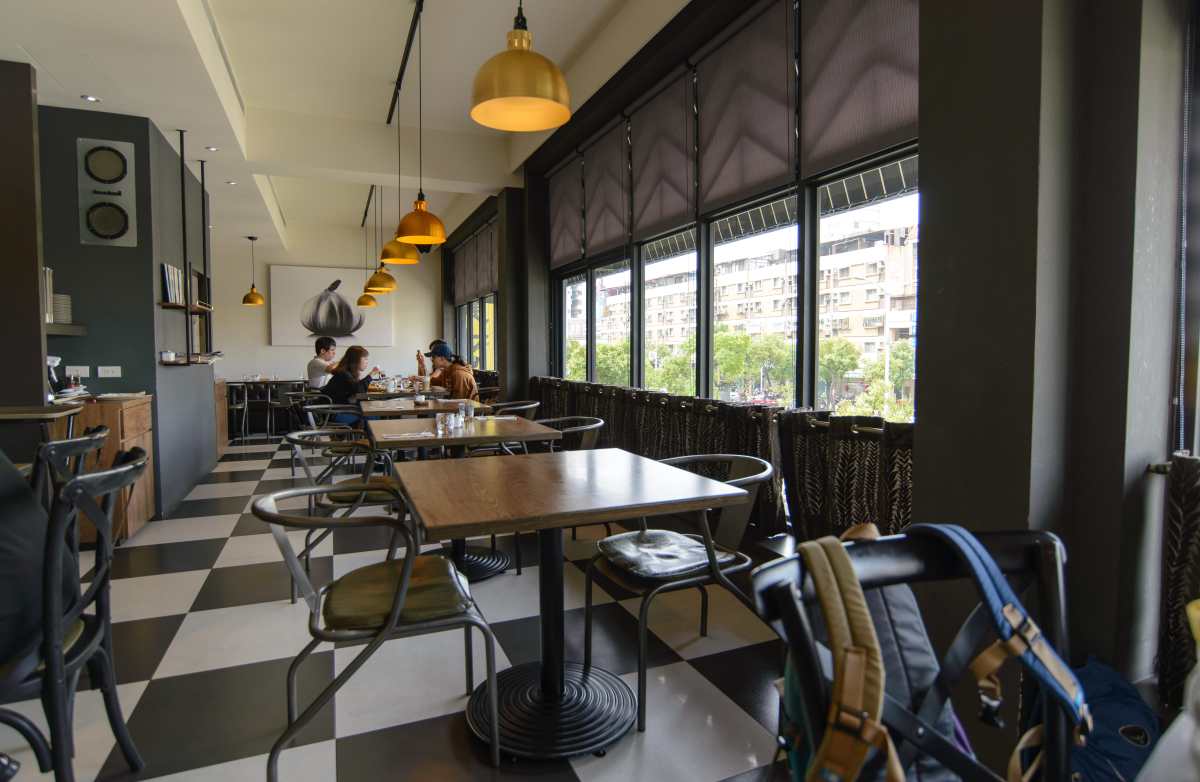 Window side of the LA ONE Kitchen