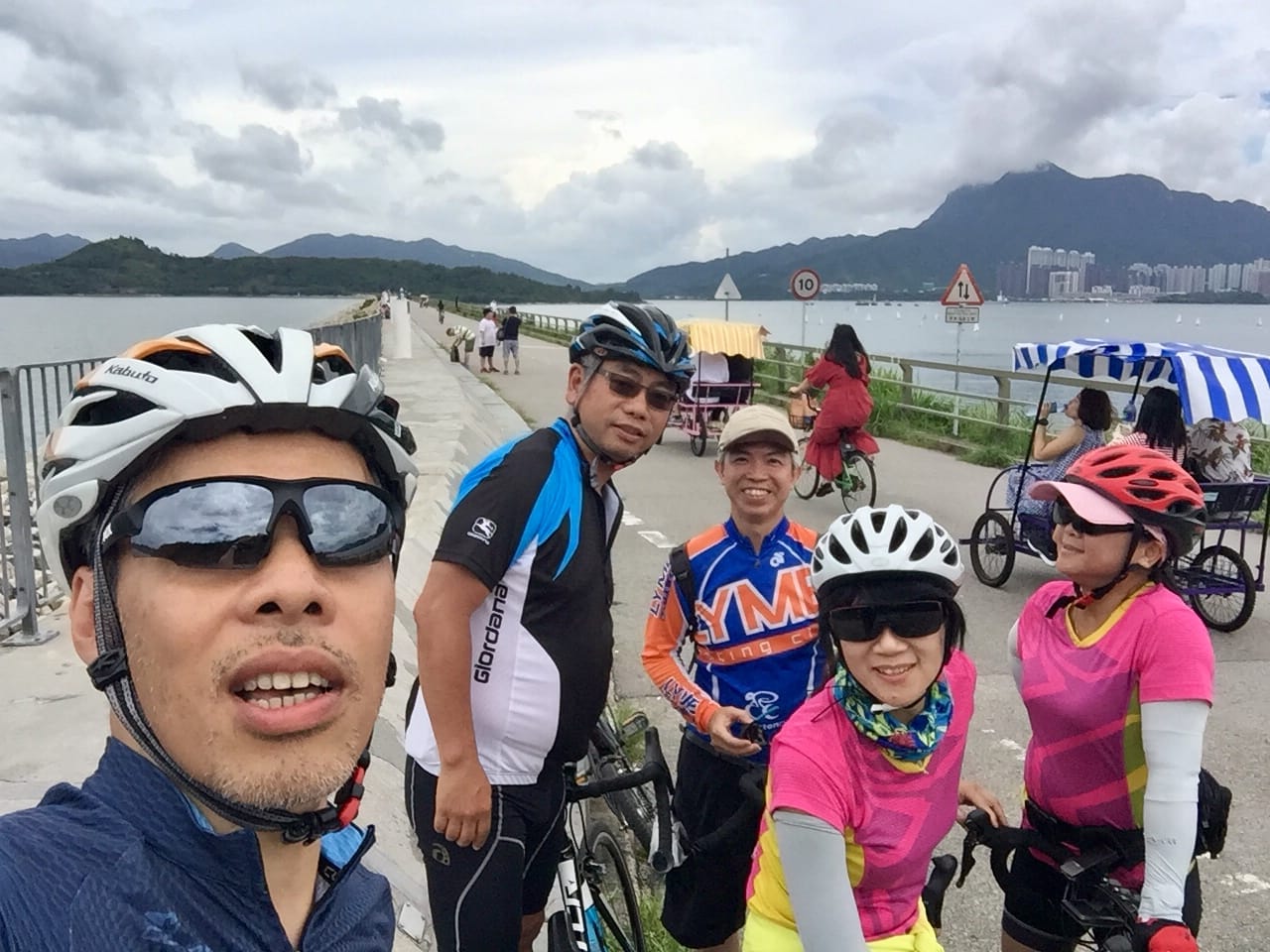Another group shot at the Plover Cove Main Dam