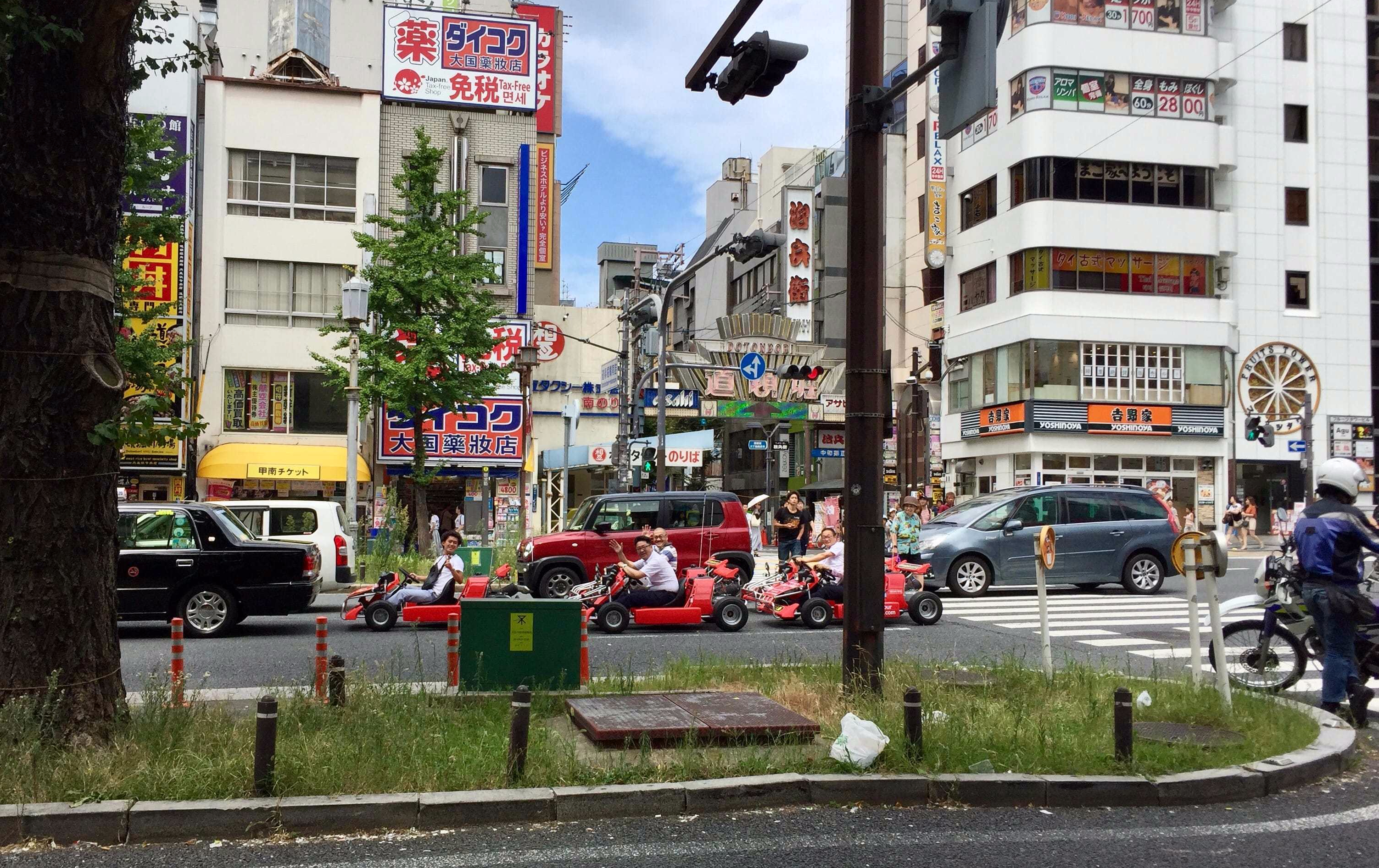 K-cart spotted on our way to the subway station. They are available for sight-seeing around the Osaka city area.