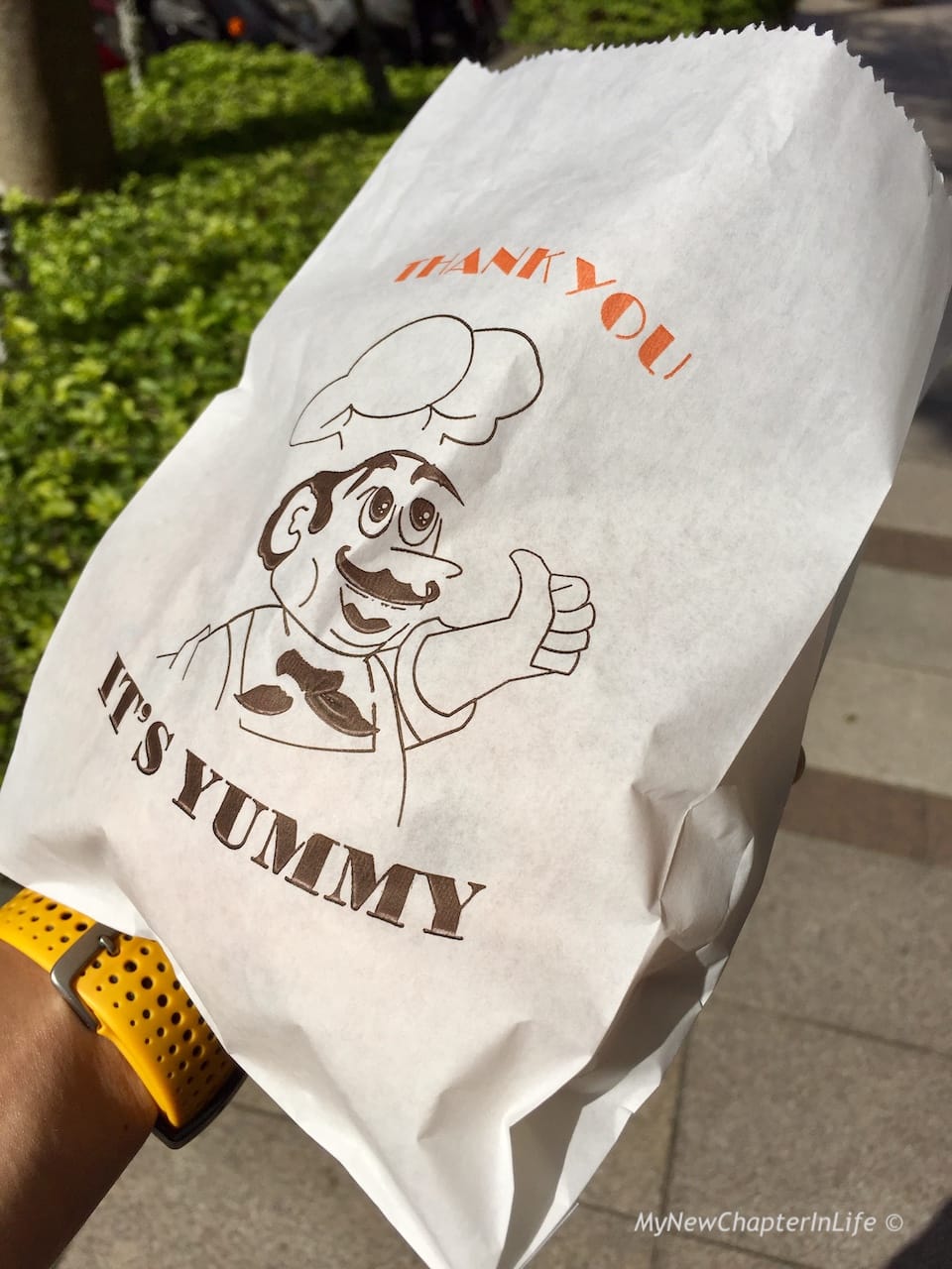 剛出爐熱騰騰的麵包