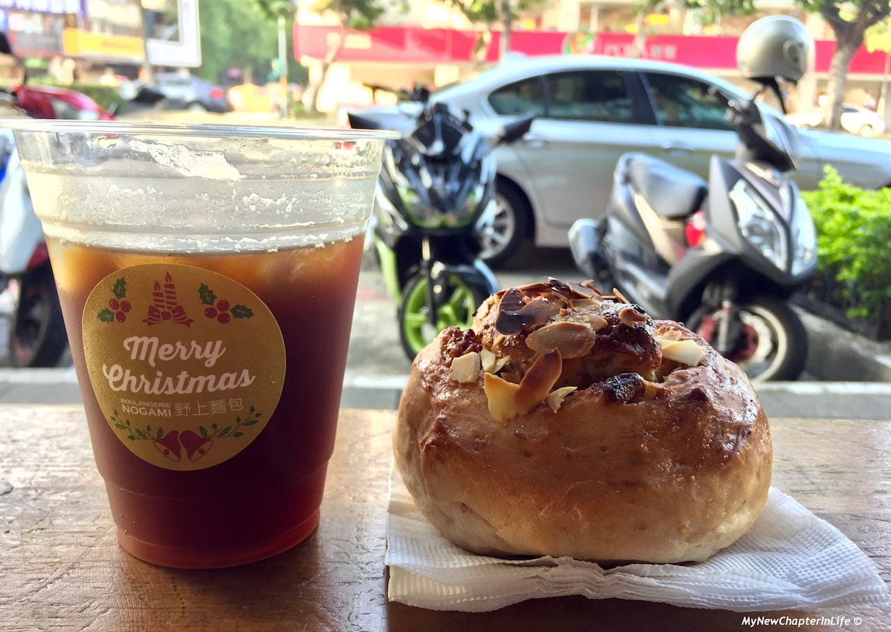 核桃無花菓麵包、野上冰珈琲 French bread with fig and walnut, Nogami Iced Coffee