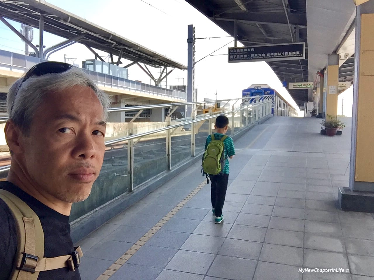 往台南市的台鐵列車 Local train to Tainan City