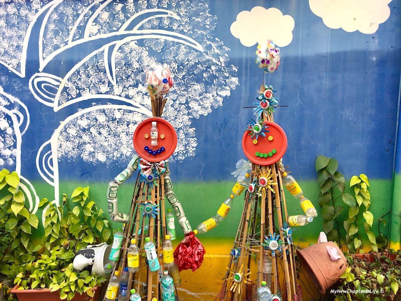 回收鋁罐、膠水瓶裝飾 Decoration made with recycled alumninum cans and plastic bottles