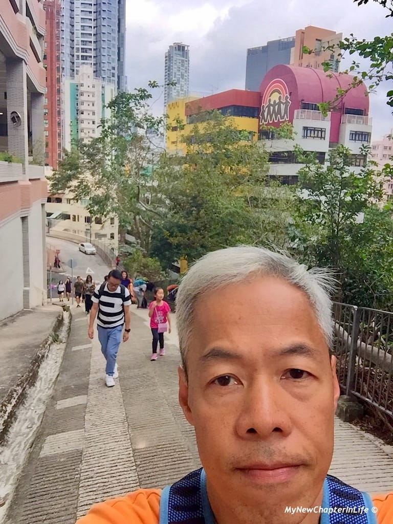 背後一大羣行山人仕 Hikers right behind me