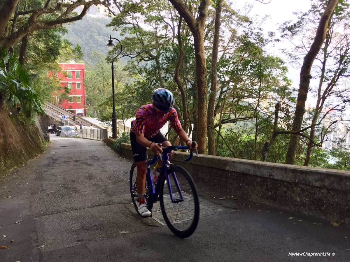 繼續努力 Trying his very best